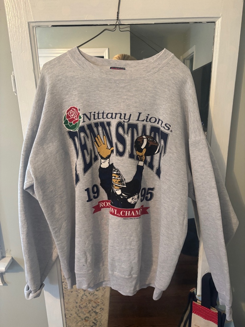 Savvy Gray Penn State Nittany Lions Crewneck Sweatshirt with Multicolor Graphics